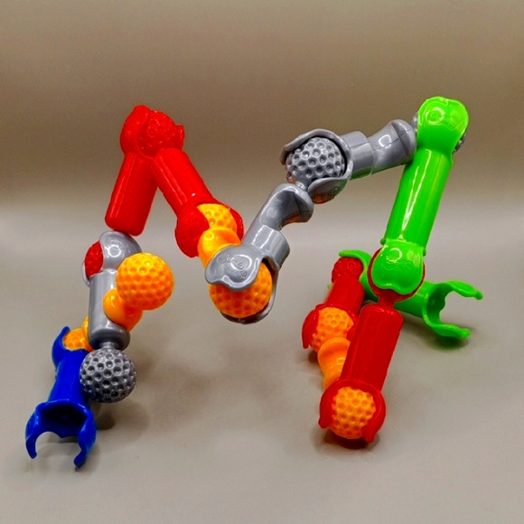 Colorful Interlocking Kids Toy Set - Picture 1 of 4